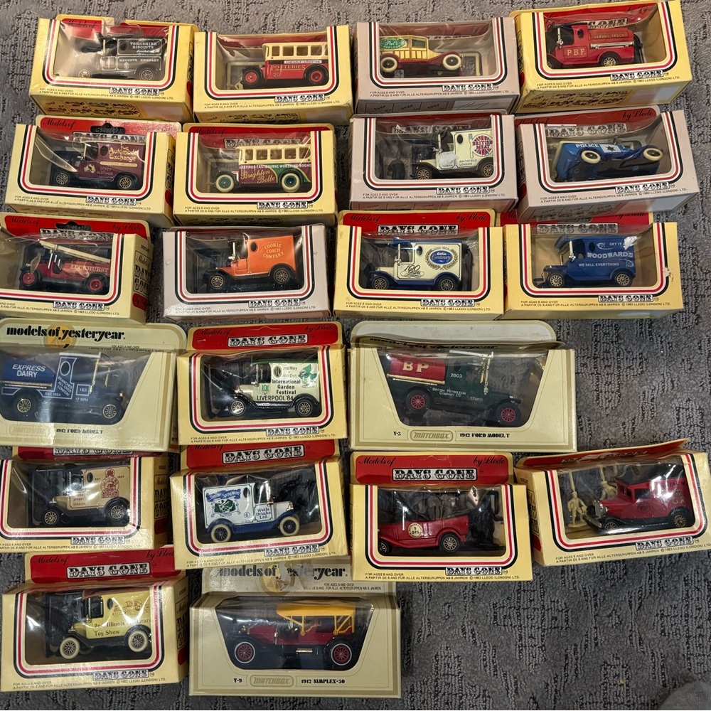 Match Die-Cast Classic Cars Collection
